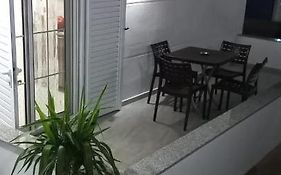 Arjan Dyli Guesthouse